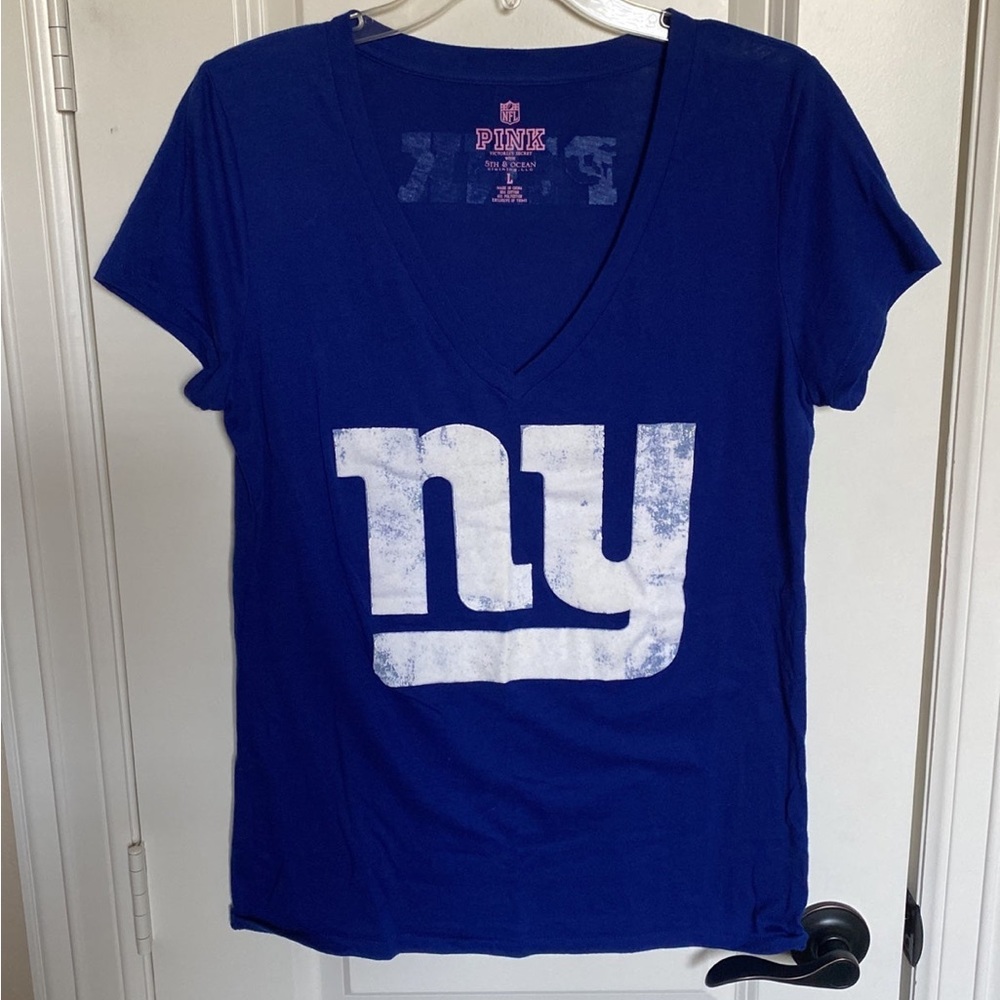 Rare Victorias Secret PINK NFL New York Giants V-neck T-Shirt Size: Large